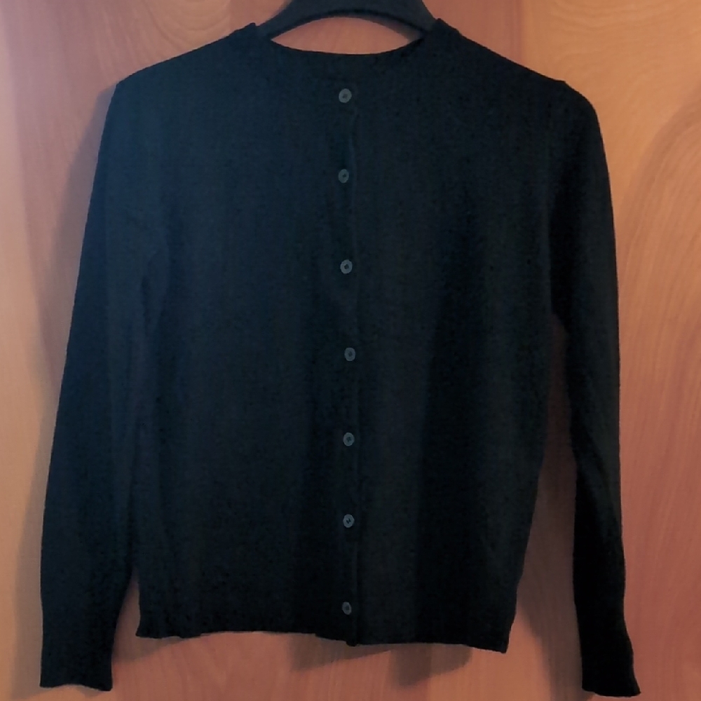Classic Black Women's Sweater NWOT